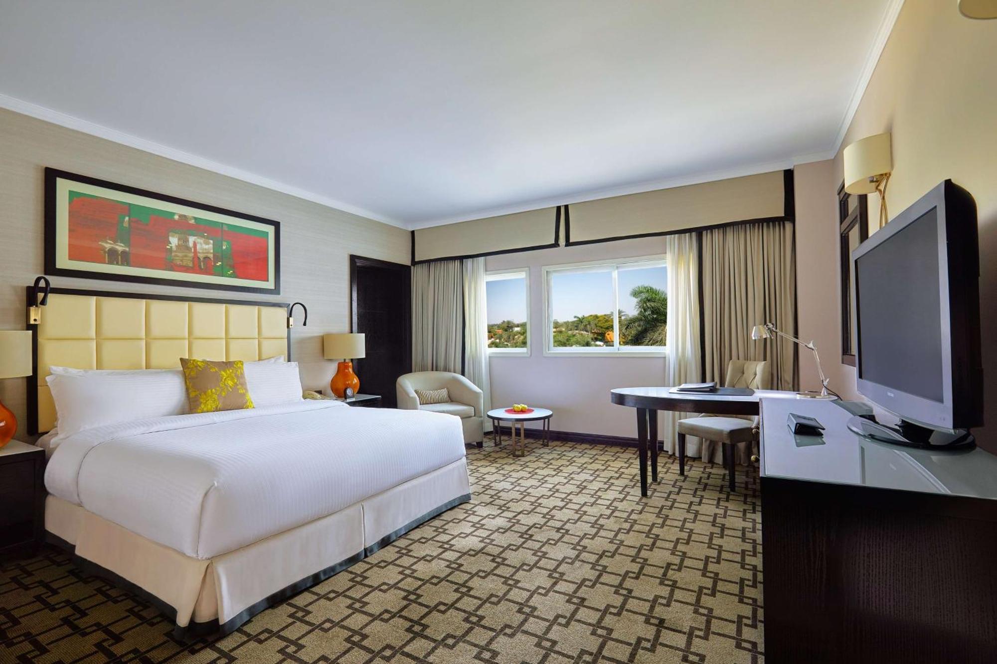 Hilton Cairo Heliopolis Hotel Eksteriør bilde Deluxe Room