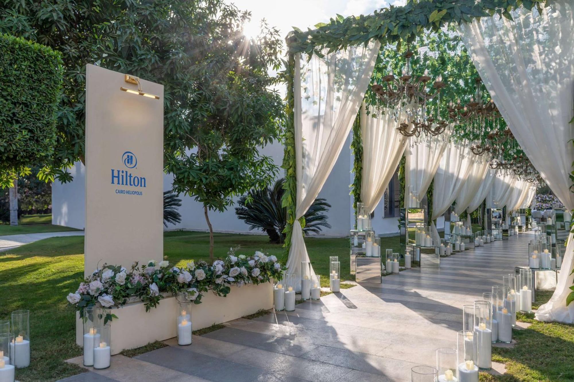 Hilton Cairo Heliopolis Hotel Eksteriør bilde Hilton Athens