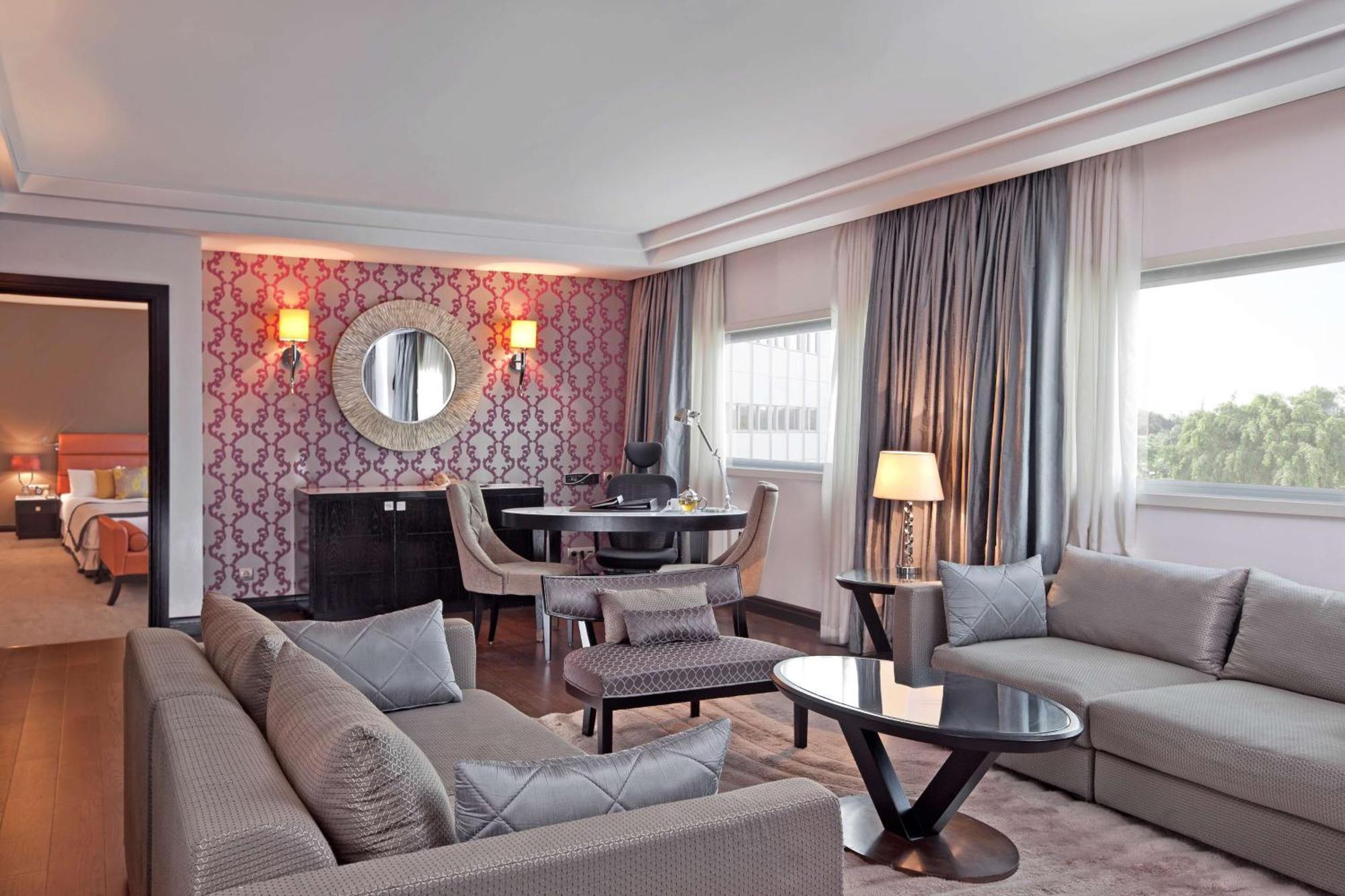 Hilton Cairo Heliopolis Hotel Eksteriør bilde Suite at the hotel
